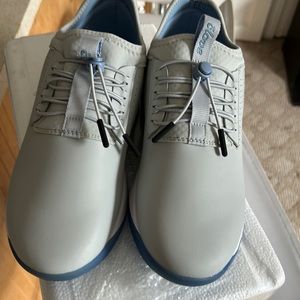 Clove sneakers-nursing.